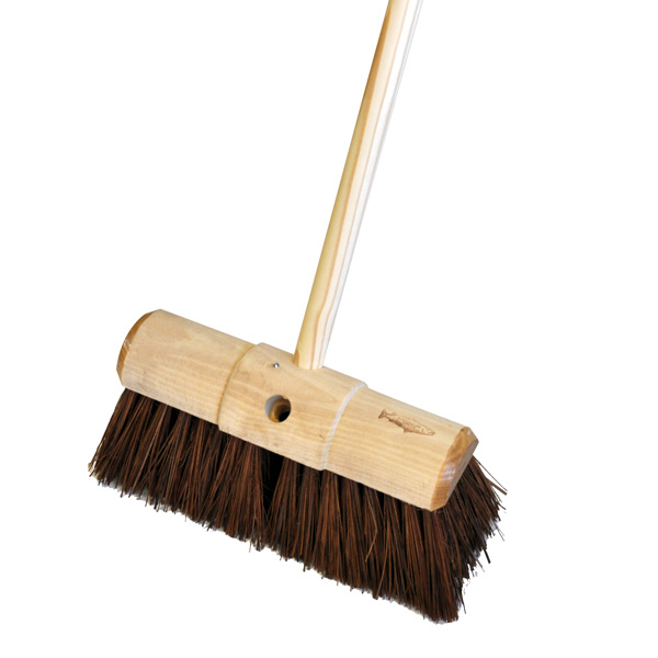 32cm Complete Scavenger Yard Broom Wood